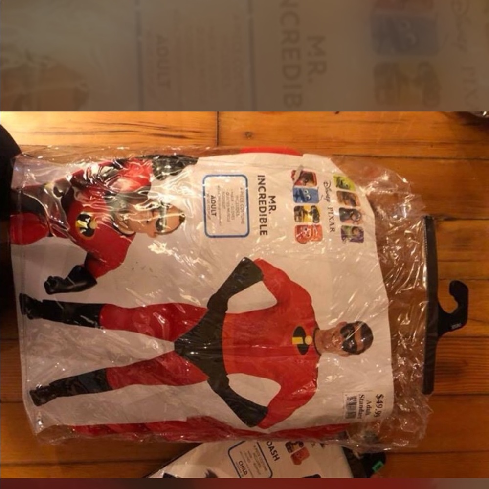 Costume MR. Incredible w/muscles